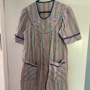 Vintage embroidered house coat